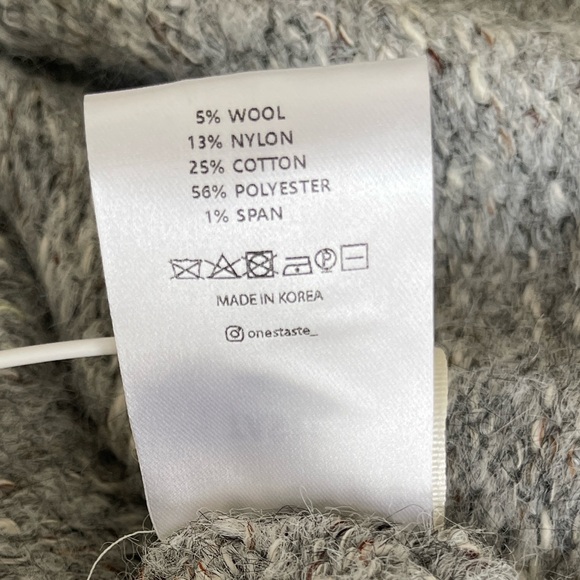 Soft Sweater - Picture 6 of 11